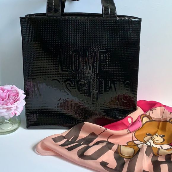 🔥Love Moschino authentic  black extra large bag 🔥 - Picture 1 of 9
